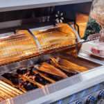 Grills, Muscle 36-Zoll-Hybrid-Gas-/Holzkohlegrills – Bild 8