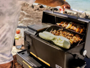 Halo Prime 300 Pelletgrill auf der Arbeitsplatte – Bild 12