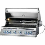 Eingebauter 44-Zoll-Gasgrill der Serie 700 von Napoleon. Grill mit hinterem Infrarotbrenner BIG44RB-1