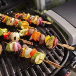 Weber Q 2800N+ Gas-BBQ-Grill, Mitternachtsschwarz