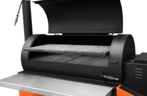 Yoder Smokers Cimarron S Pellet Smoker auf einem Wettbewerbswagen