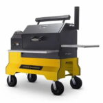 Yoder Smokers YS640s Pelletgrill auf Wettbewerbswagen mit Ablageschublade – Bild 12
